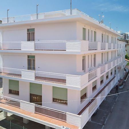 Hotel Jolanda Bellaria-Igea Marina Exterior foto