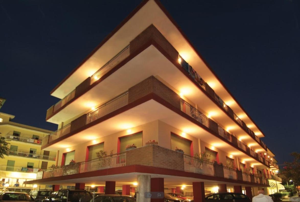 Hotel Jolanda Bellaria-Igea Marina Exterior foto