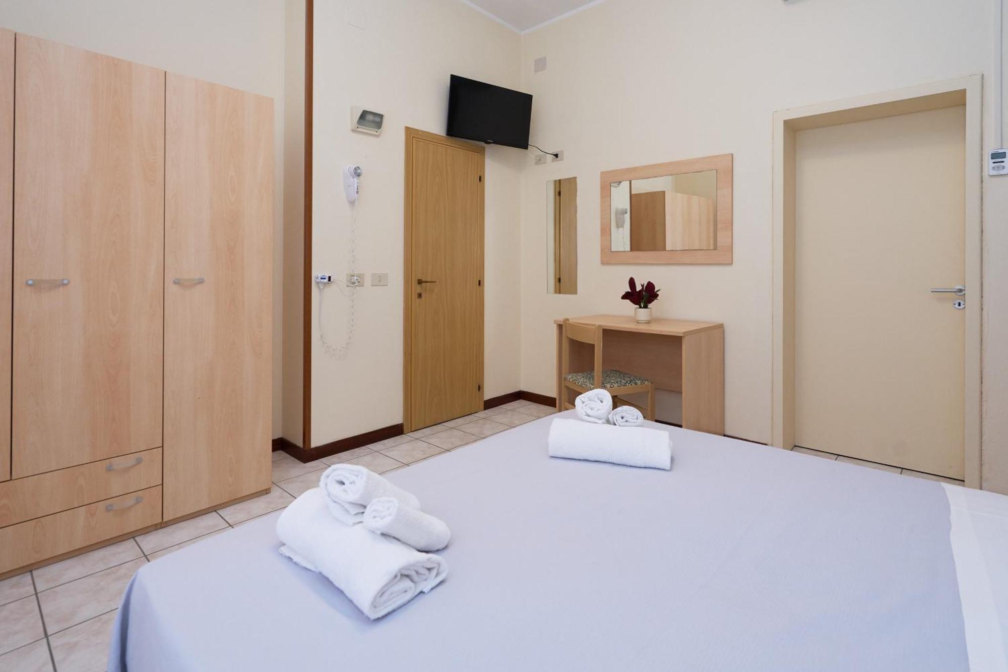 Hotel Jolanda Bellaria-Igea Marina Exterior foto