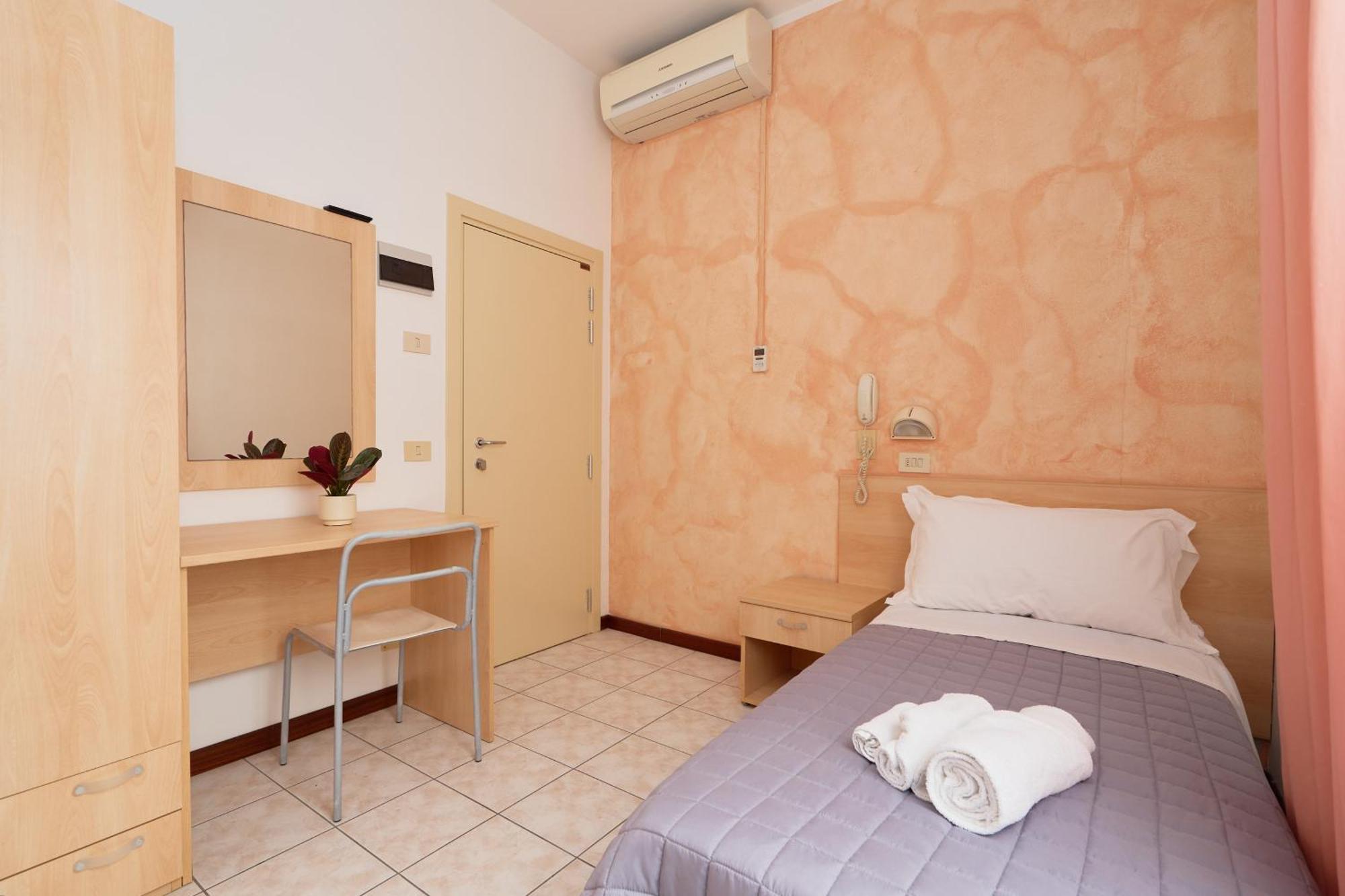 Hotel Jolanda Bellaria-Igea Marina Exterior foto
